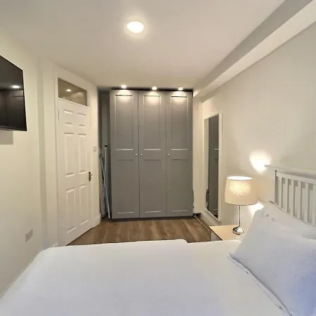 Apartmán In Gated Community With Parking